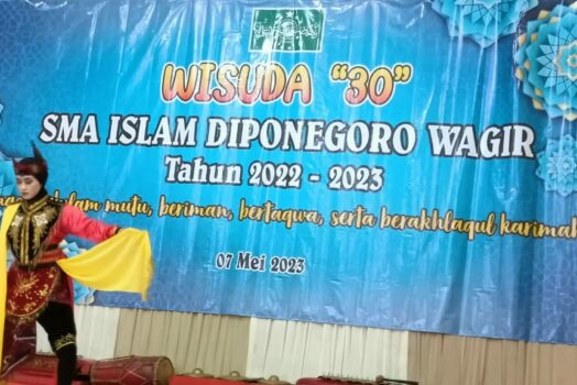 Semangat Diponegoro dalam “Wisuda 30” SMAI Diponegoro Wagir
