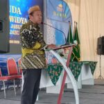 Ketua LP Ma’arif Hadiri Wisuda Purna Widya Ahmad Yani Jabung