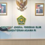 Guru Besar Itu Mental