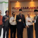 Berselancar Kebudayaan