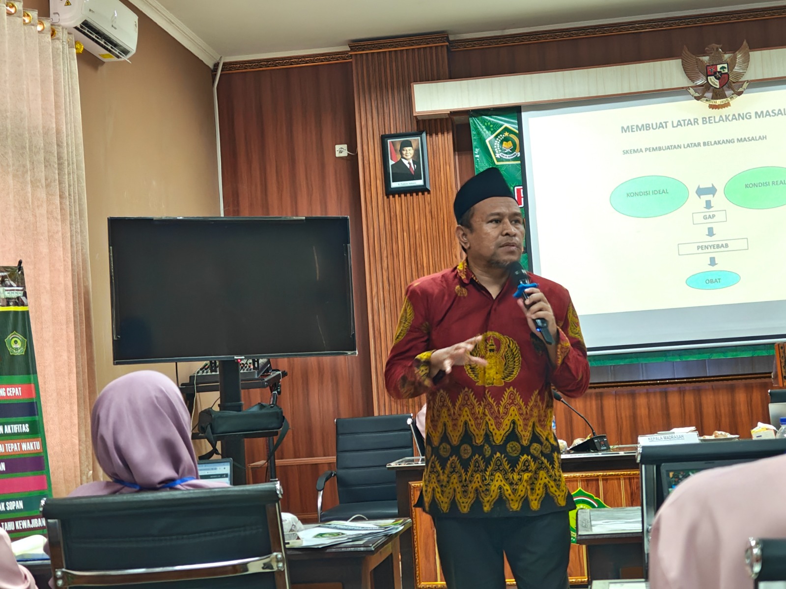 Workshop Jurnal Ma’arif di MTSN 2 Mojokerto