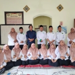 Dengarkan Aku, akan Kukatakan dengan Indah!