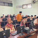 Ketua LP Ma’arif NU Kabupaten Malang Tinjau Pelaksanaan UAMNU di MTs Almaarif 01 Singosari